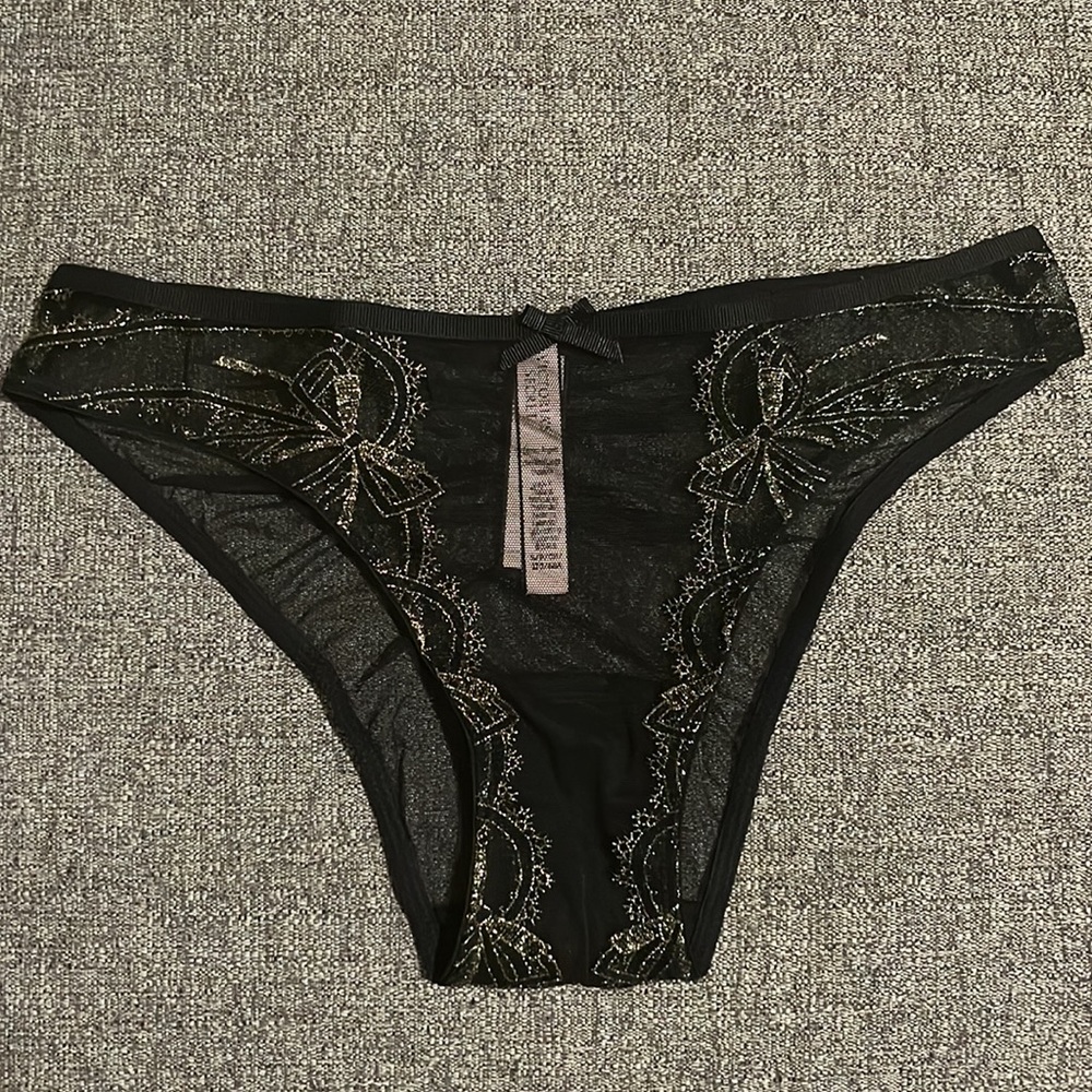 NWT VS Dream Angels Cheekini